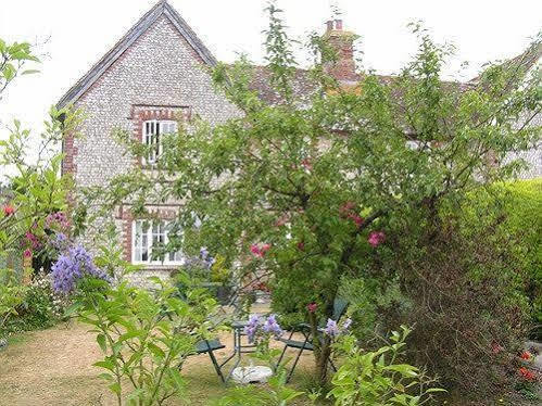 Flint Cottage Chichester Dış mekan fotoğraf